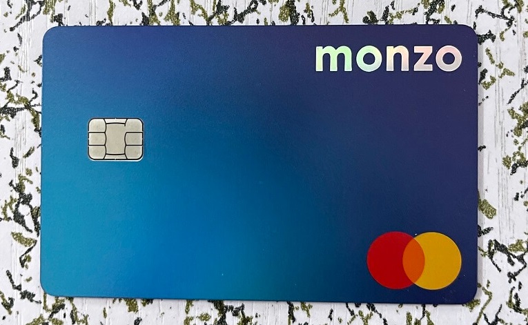 Monzo Plus全息卡